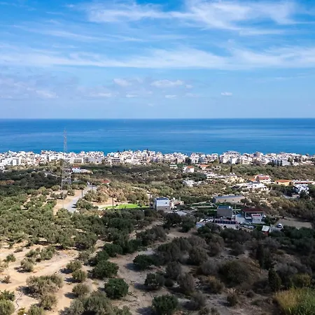Ariadni Palace מלון דירות