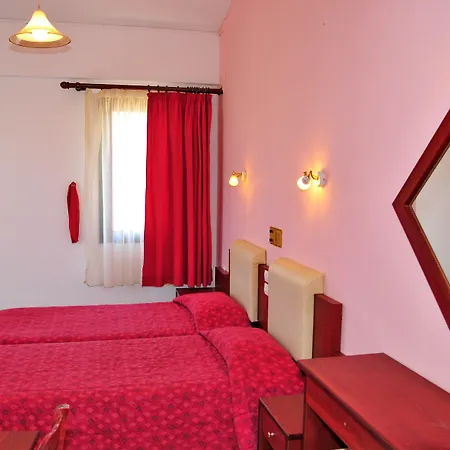 Ariadni Palace 公寓式酒店 3*