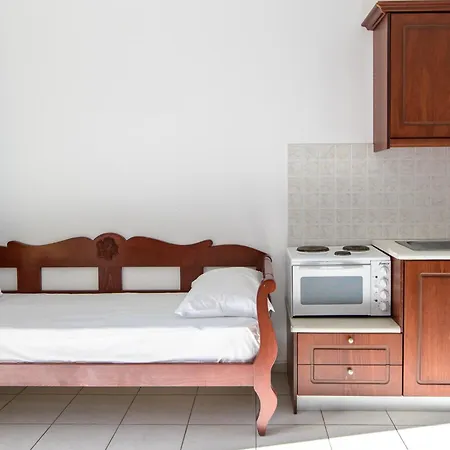 Ariadni Palace 公寓式酒店