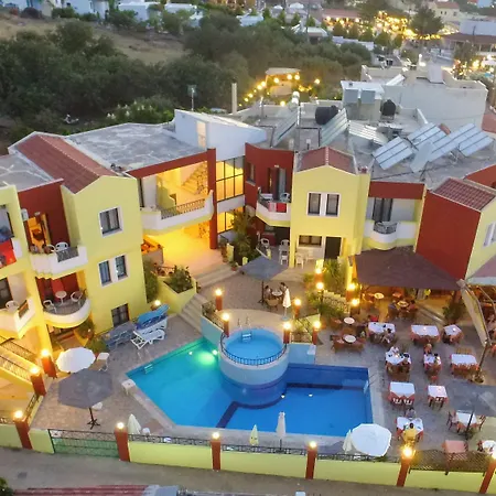 Aparthotel Ariadni Palace